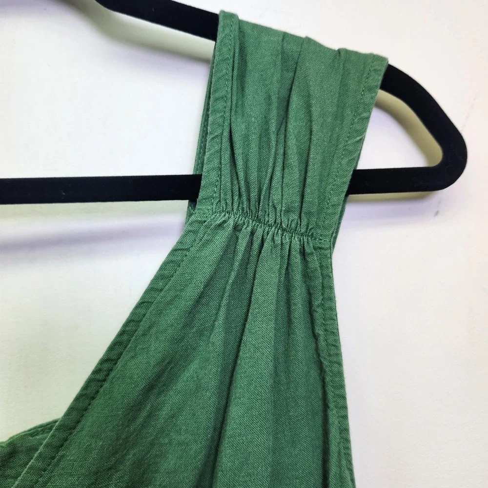 MNG Mango Green Linen Blend Wide Leg Jumpsuit Romper M V-Neck Cropped Sleeveless